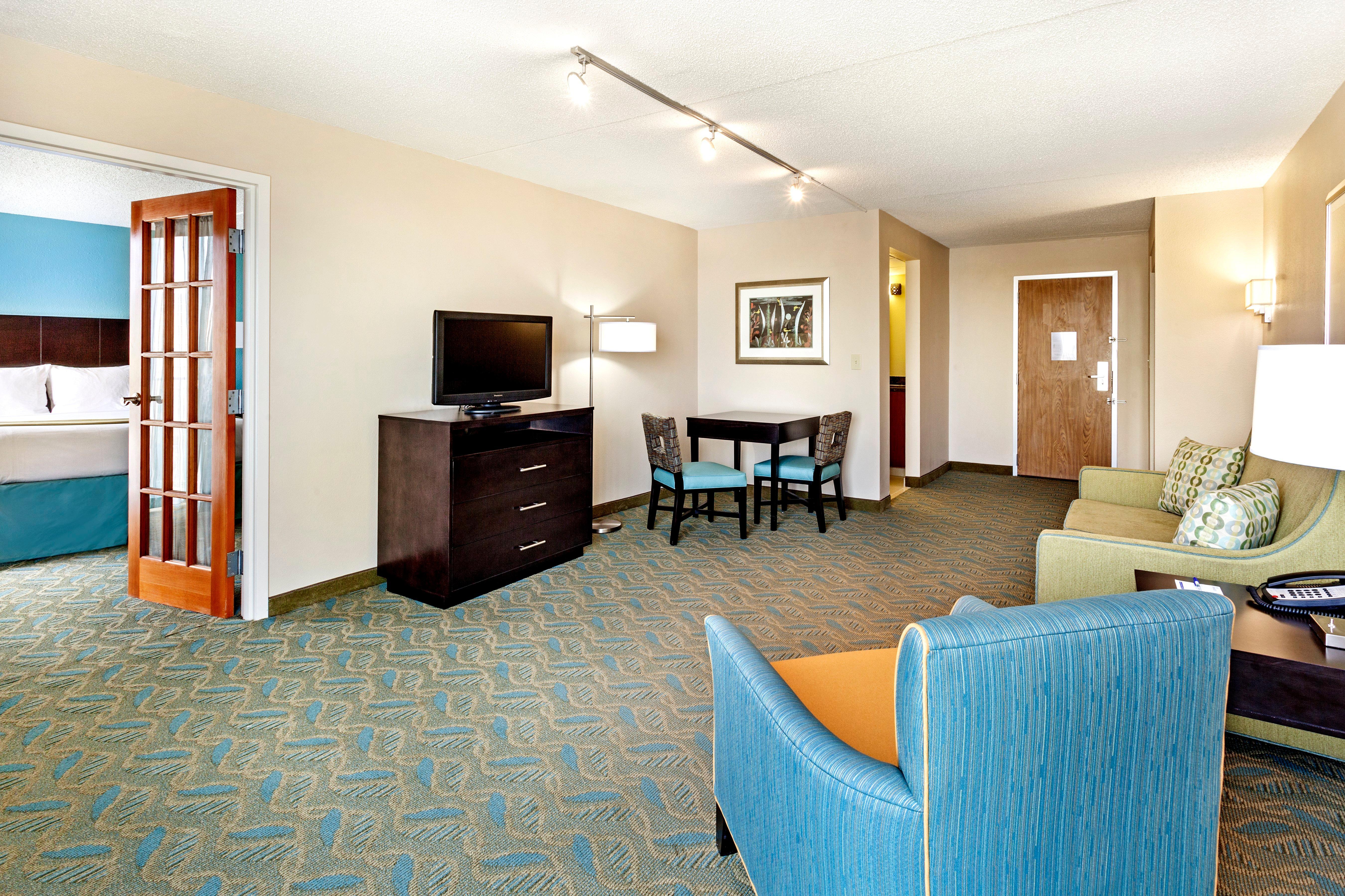 Holiday Inn Express & Suites Charleston Dwtn -Westedge By Ihg Exterior photo